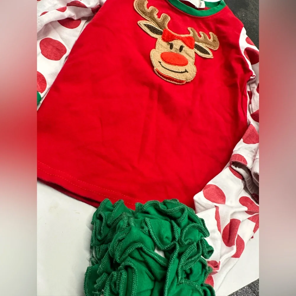 Marie Nicole Reindeer Pajama Set
